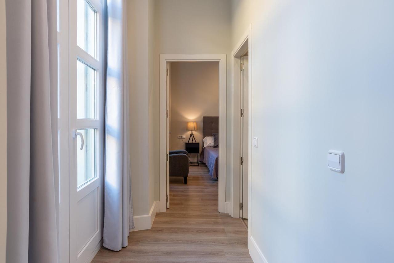 Urbe10 Angel Suites 1 Bedroom Apartment 3C Малага Екстер'єр фото